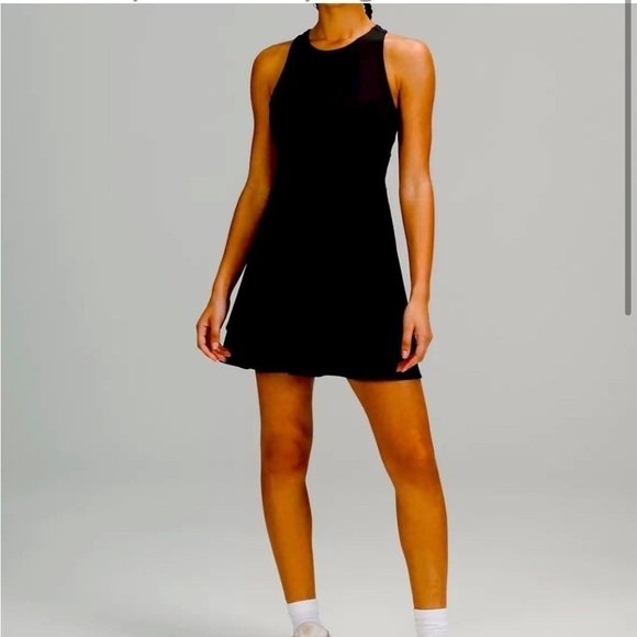 NWT Lululemon Court Crush Dress Size 2 Black Exercise Dress - Picture 1 of 10
